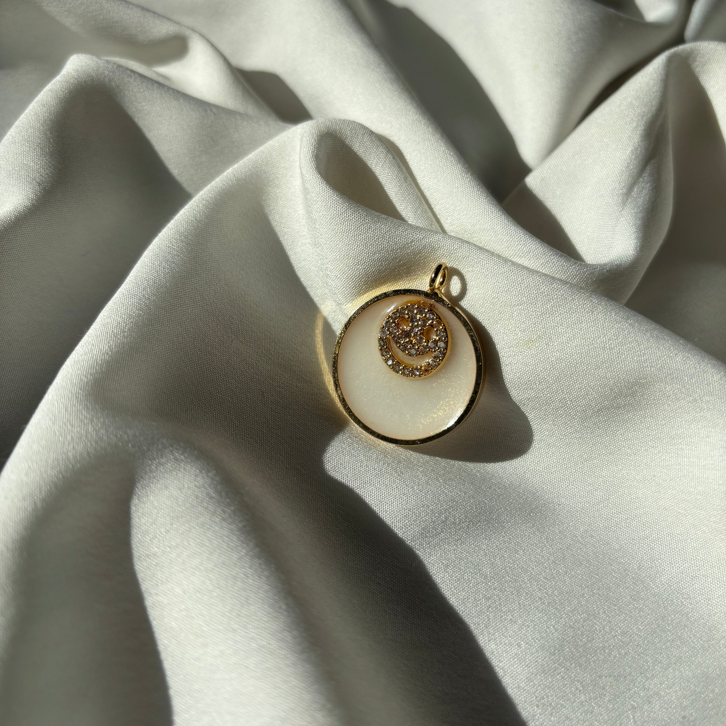 Statement Anhänger ROUND CLOUD SMILE