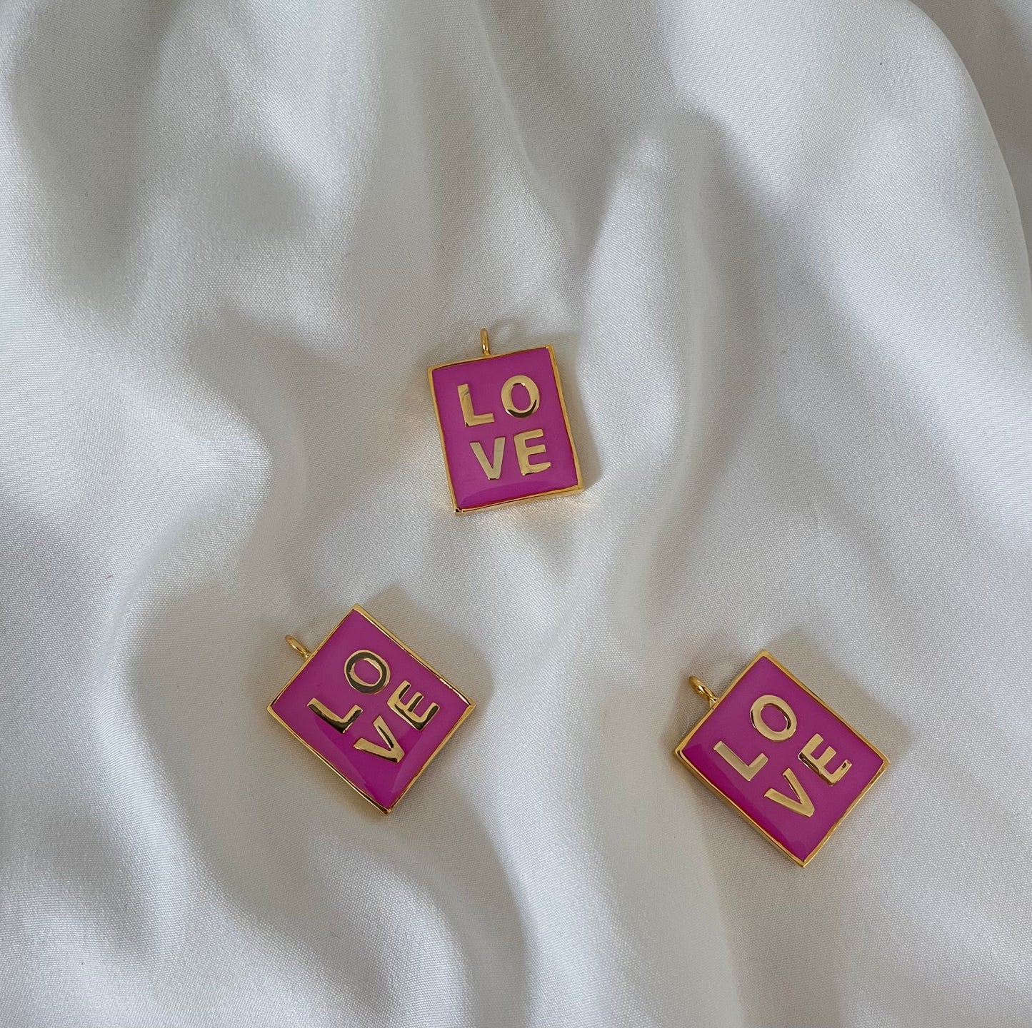 Statement Anhänger LOVE