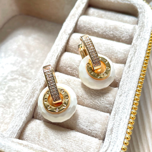 Ohrringe Square Pavé Creolen mit LOVE Hoops