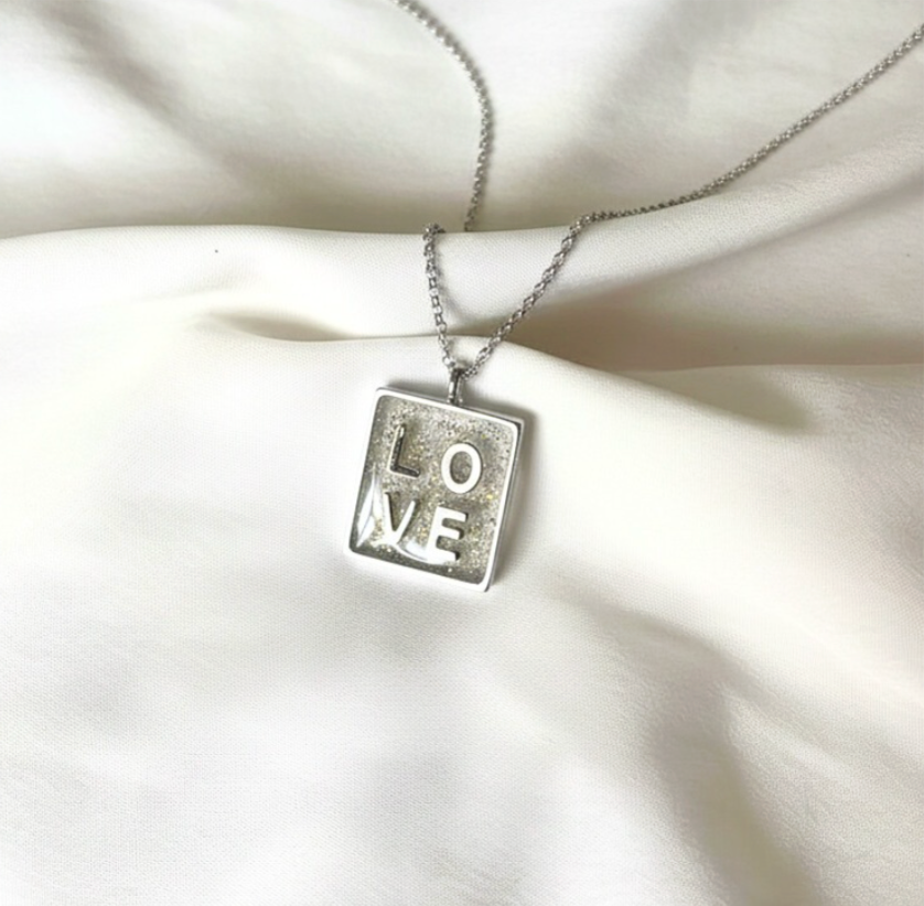 Statement Anhänger LOVE - Glamorous GOLD & SILVER LIMITED